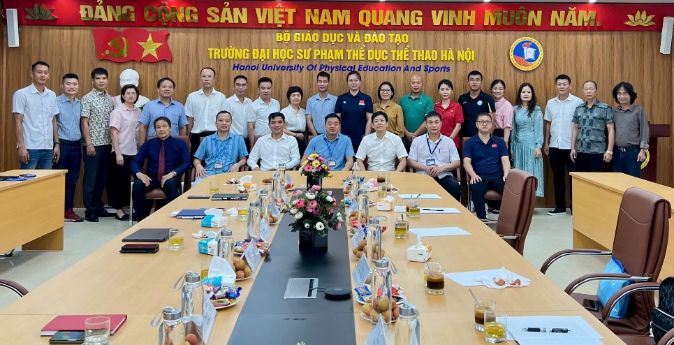 Nhà trường tổ chức khóa tập huấn, trao đổi chuyên môn giữa giảng viên Nhà trường với Trường Cao đẳng TDTT Quảng Tây (Trung Quốc)