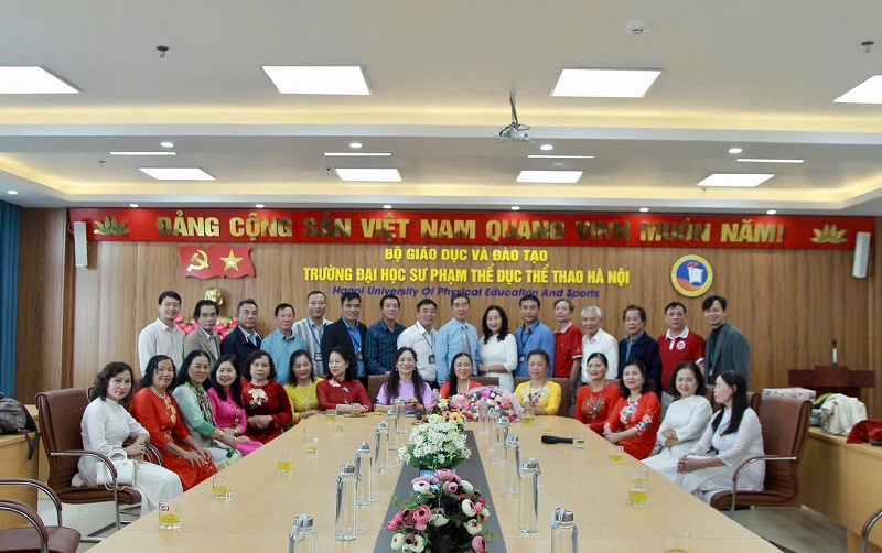 Gặp mặt cựu sinh viên Khoá 10 Trường Đại học Sư phạm Thể dục thể thao Hà Nội