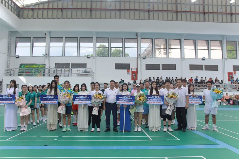 Công đoàn trường Đại học Sư phạm TDTT Hà Nội tổ chức Giải Pickleball chào mừng kỷ niệm 65 năm thành lập Trường